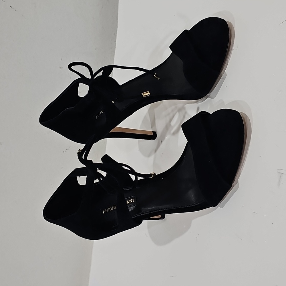 Antonio Melani Black Leather Suede  Dressy High Heels Size 7M - Picture 2 of 12